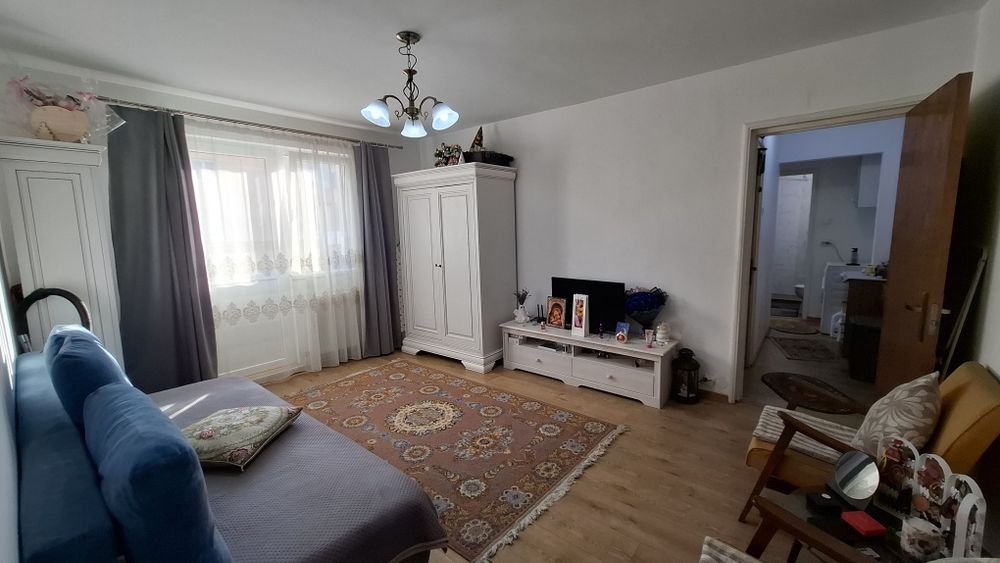 Caut colegă de apartament