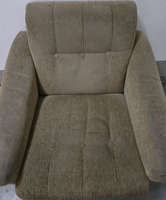 Кресло мягкое удобное в хорошем состоянии