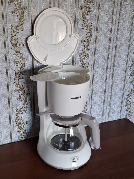 Продам кофеварку PHILIPS новая