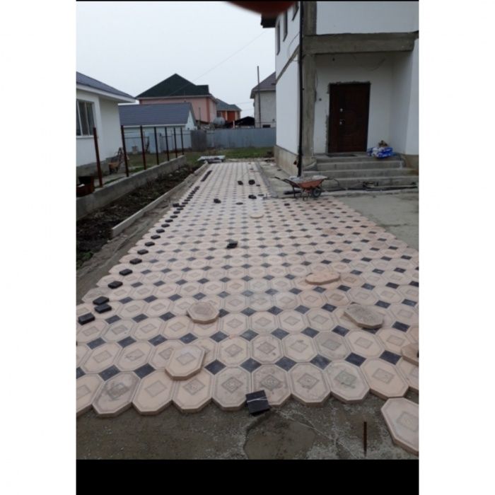 Укладка брусчатки (тротуарной плитки) асфальта