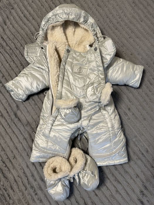 Продам детский комбинезон