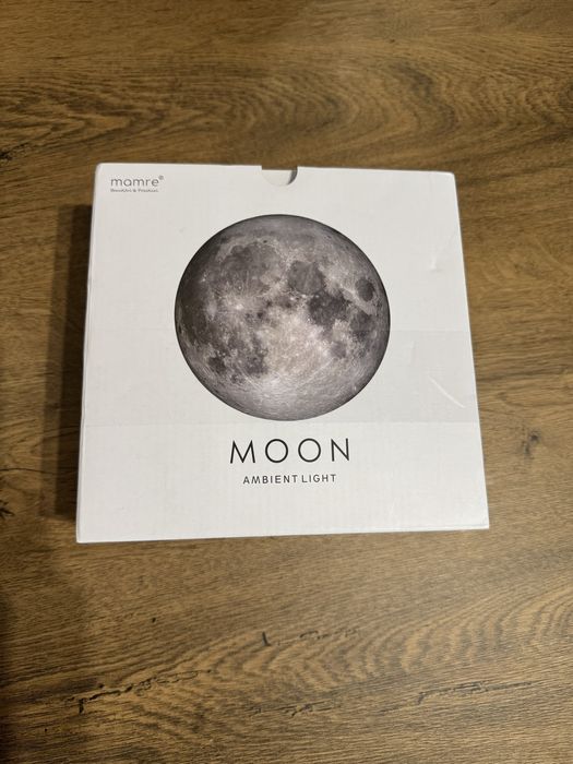 Нощна лампа тип Луна