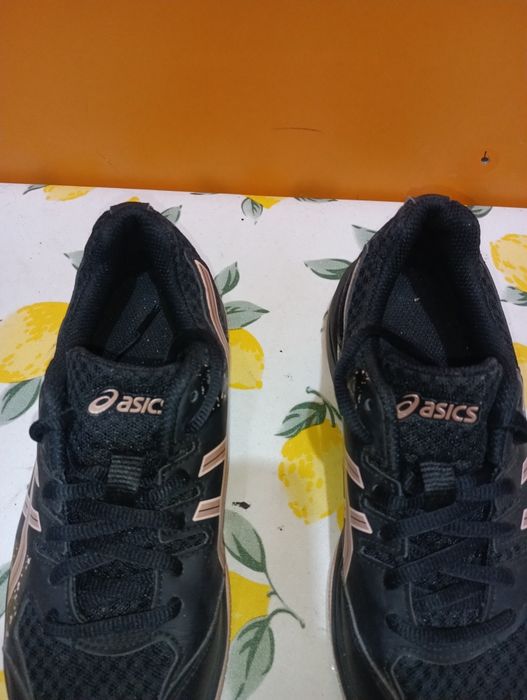 Asics Flare кожени N 35,5 - 8 €
