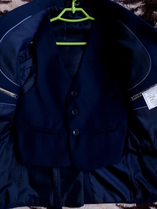 Школьный костюм 3ка на мальчика