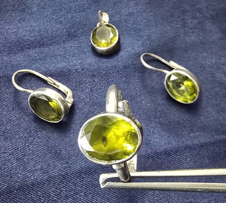 Argint 925 cu peridot natural – bijuterii elegante, inel reglabil