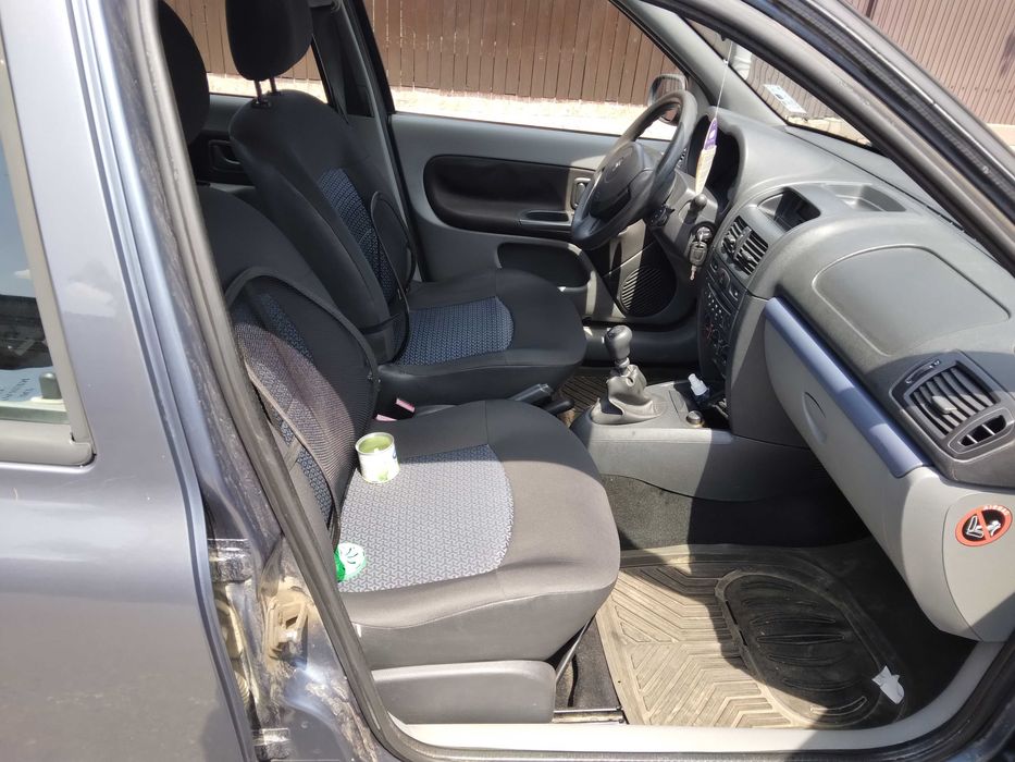RENAULT Clio 2006 — imagine 3