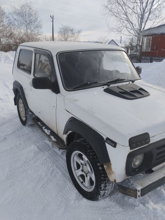 Ниву 2012 год объём 1.7