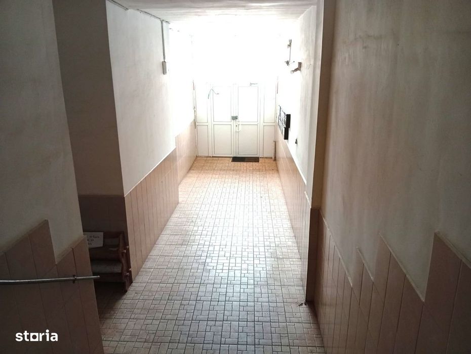 Apartament 4 camere in Micalaca 300 / la Supeco