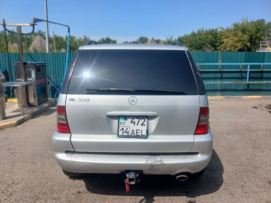 Продам машину mersedez ML