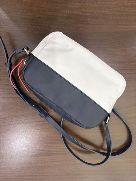 Geanta Tommy Hilfiger
