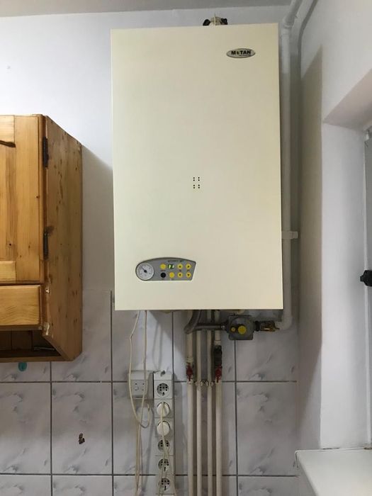 Garsoniera de inchiriat Tirnāveni