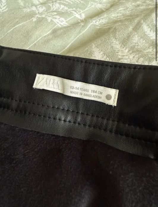Черна кожена пола Zara