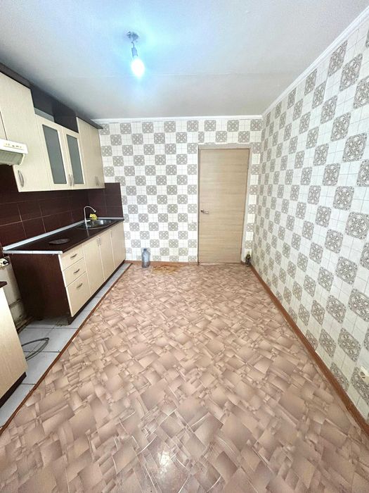 Продаётся 3 комн квартира