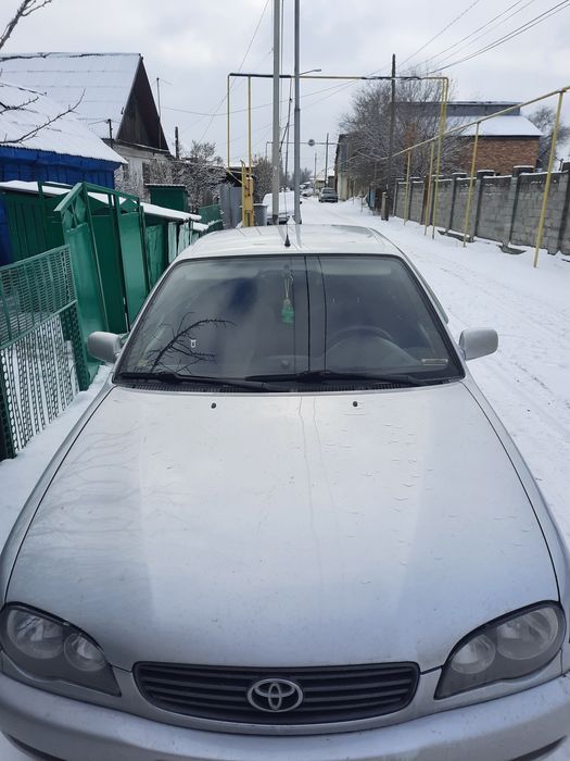 Тоиота королла хечбек