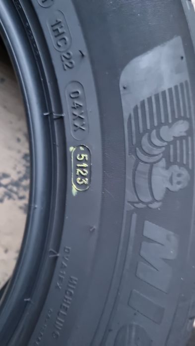 2 Anvelope Vară Michelin Primacy4  215 65 R17 Impecabile DOT5123.