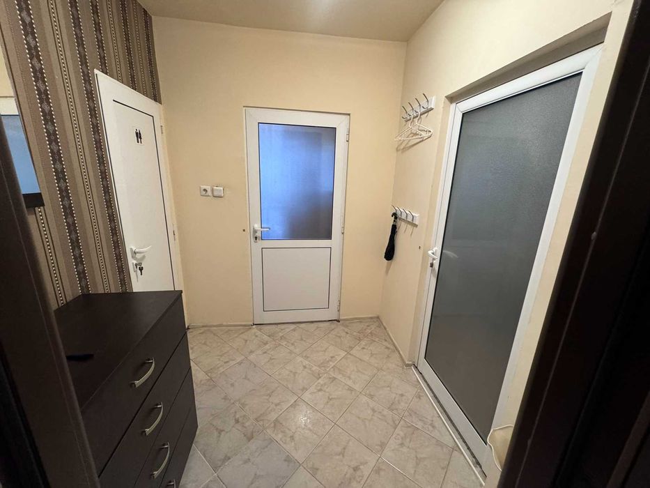 Дава се под наем Двустаен апартамент в Варна, Левски - 64 кв.м за 382.5 € - Снимка #3