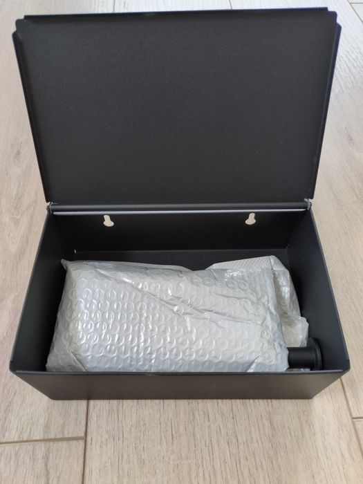 Поставка за тоалетна хартия