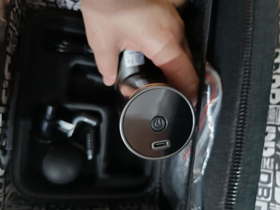 Продам массажёр новый