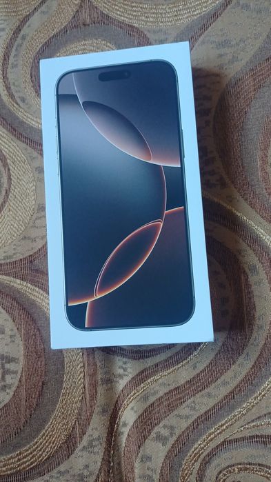 Продам айфон 16 про макс  256