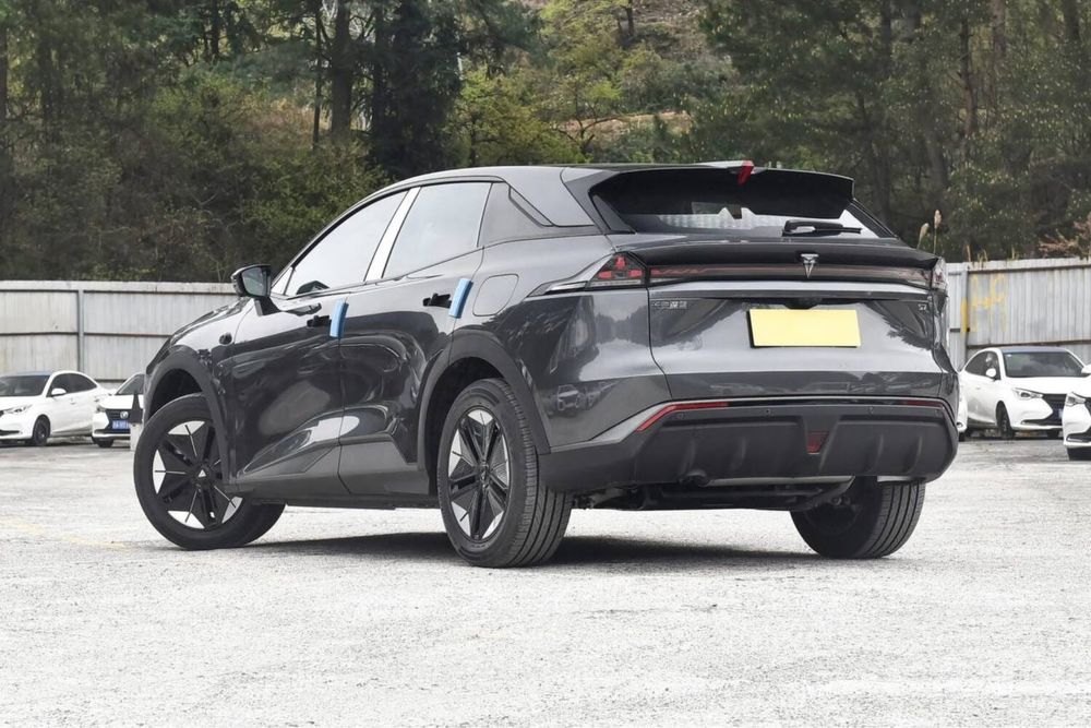 Deepal S07 215 Max Смарт сотувда тайёр