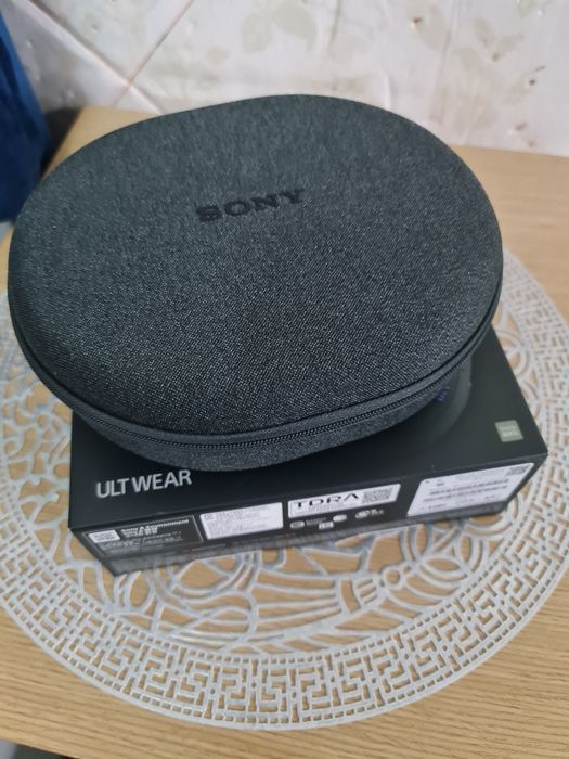 Наушники Sony ULT новые.