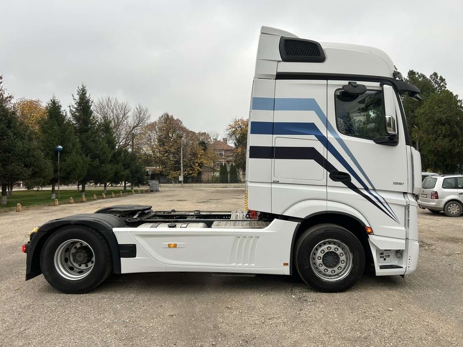Mercedes Actros 1851 BIG SPACE EURO 6