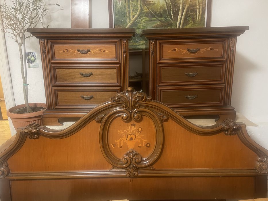 Pat lemn masiv, noptiere, comoda, somiera inclusa