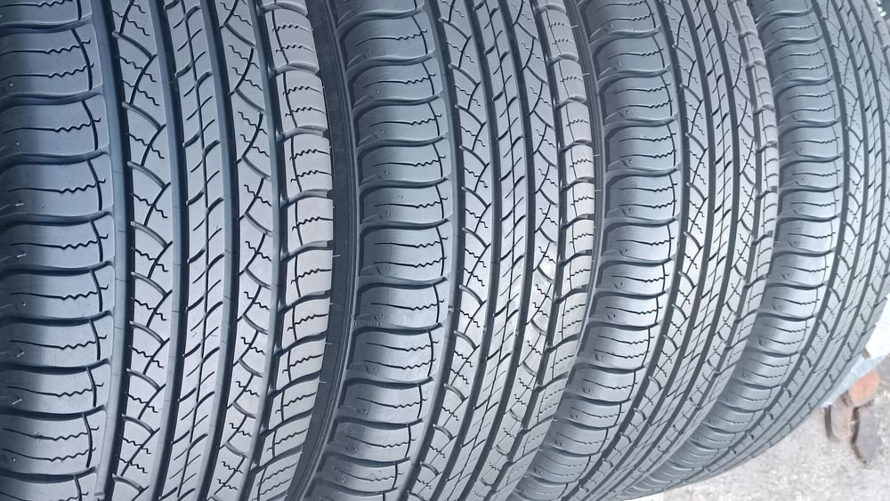 225/65/17 Michelin