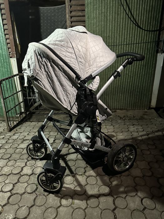 Srochniy kolyaska sotiladi ideal