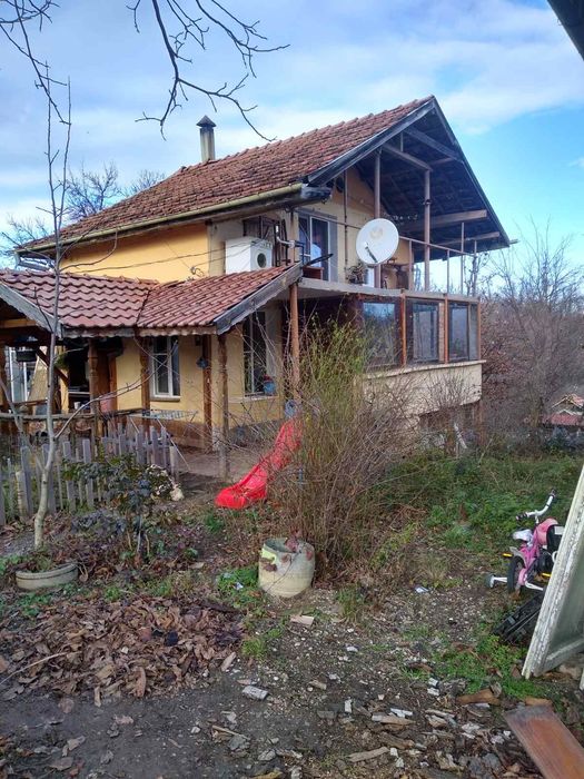 Вила в местността Деривол