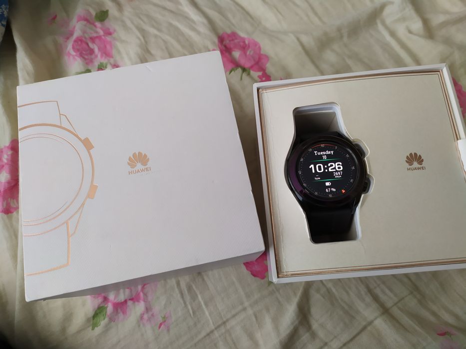 Продам смарт часы HUAWEI