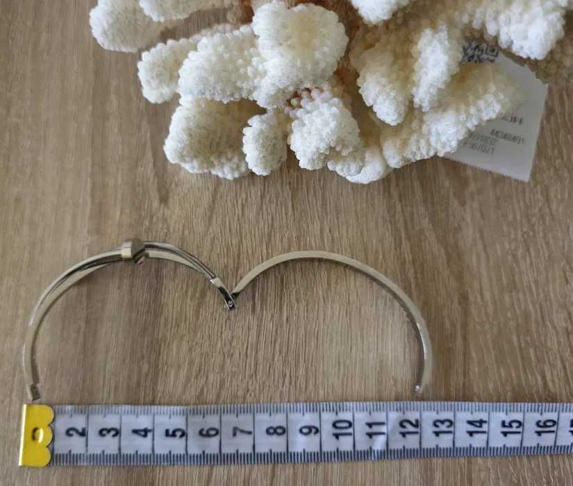 Нова и ефектна дамска гривна - изпращам и подарък!