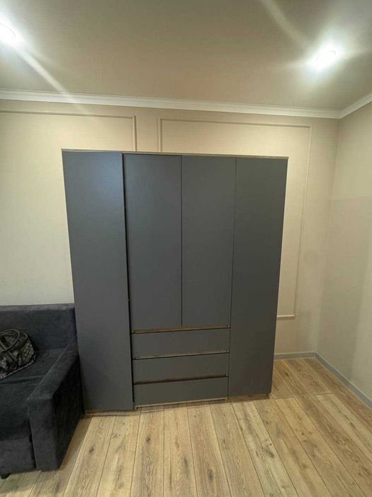 Шкаф для одежды бу