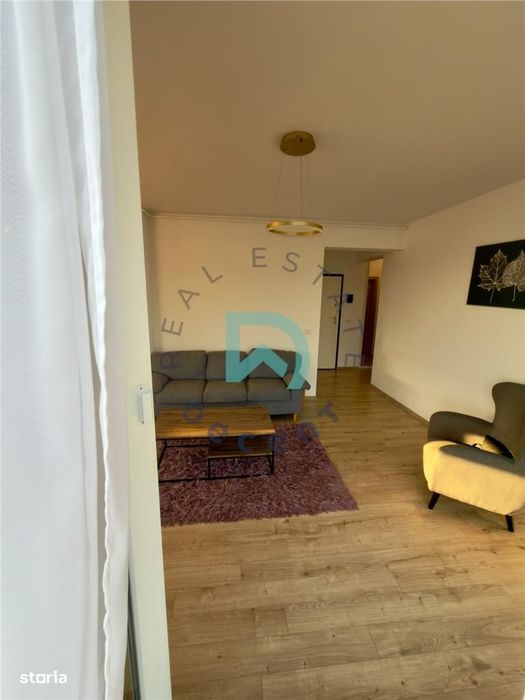 Apartament 3 camere - Penthouse in Tractorul, 71 mp - Brasov