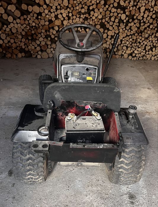 Se vinde tractor