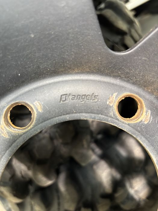 Гуми Silverstone 33/10.5/15 с джанти Mangels за Toyota, Nissan, Mitsubishi 15”6х139.7 ET-44
