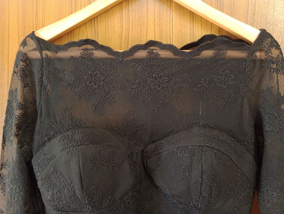 Черна официална рокля