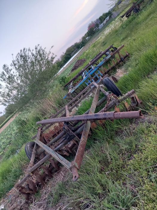 Vând Discuri agricole în state bună preț bucata 3500 de lei