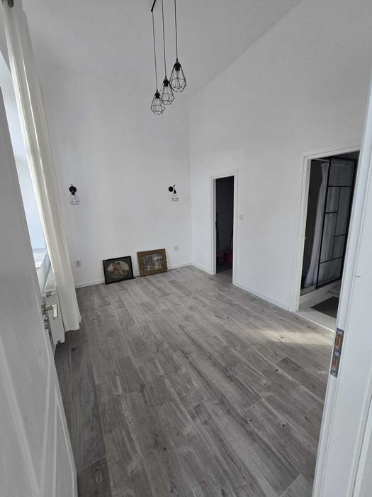 Apartament 3 camere de vânzare – Proprietar (persoană fizică) – Calea Dorobanților, vis-a-vis de Tribunal