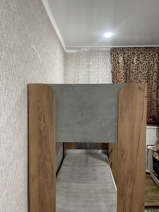 Двухярусный кровать