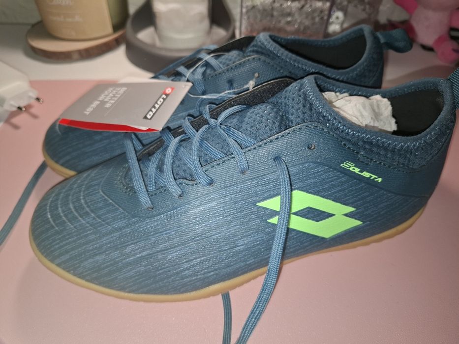 Lotto обувки за футбол