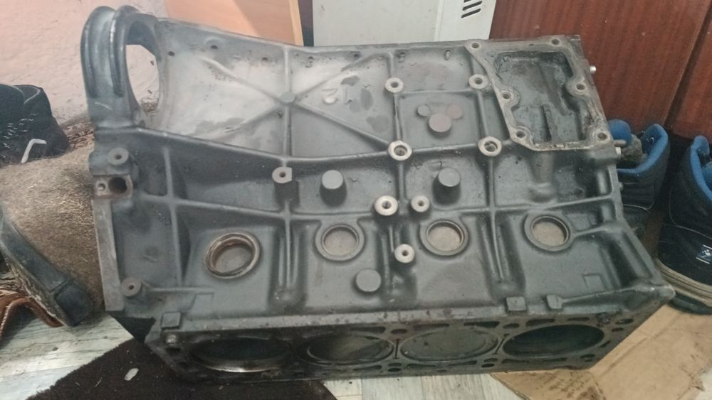 Блок мэрса 110 кузов