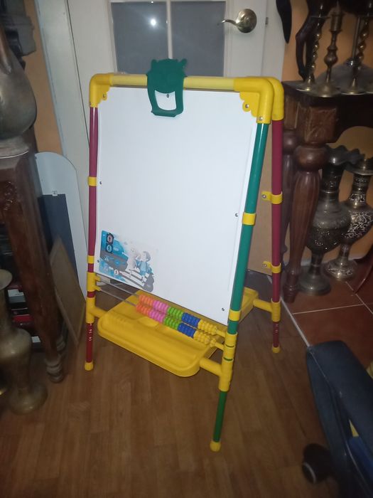 Доска детская для рисунков мела