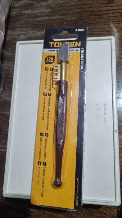 Алмазный стеклорез новый