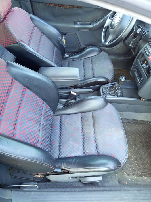 Ауди А3  бензин 1.8 125 кс