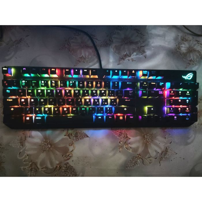 Продам клавиатуру ROG STRIX SCOPE NX