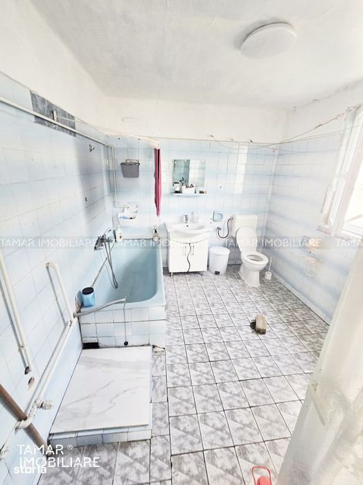 Casă 5 camere - 180 mp - Bujac str Progresului LA CHEIE
