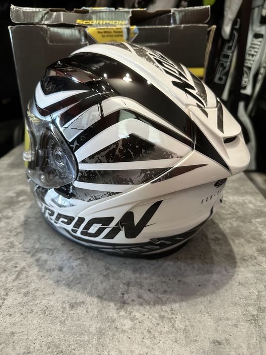 Каска Scorpion EXO 2000 размер XS нова!