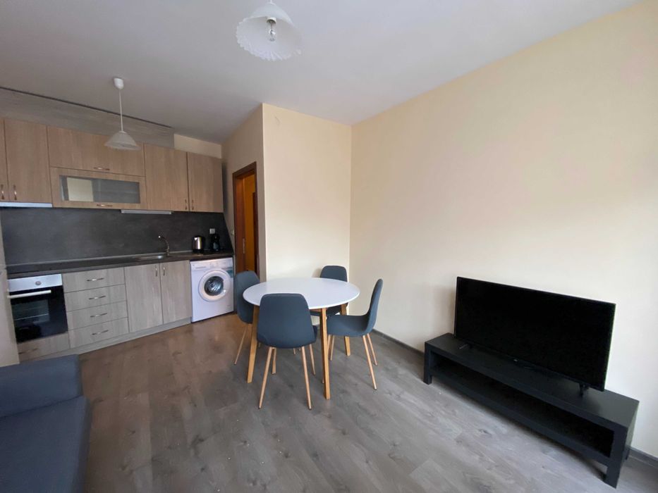 Дава се под наем Двустаен апартамент в Варна, Гръцка махала - 60 кв.м за 600 € - Снимка #3