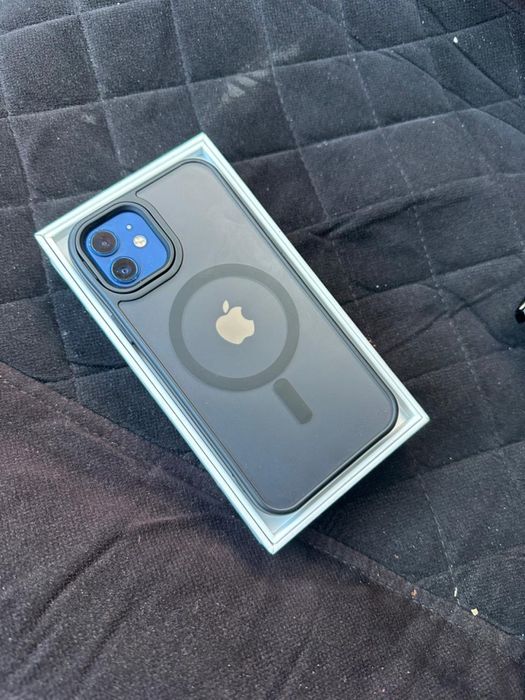 Iphone 12 64 гб все работает